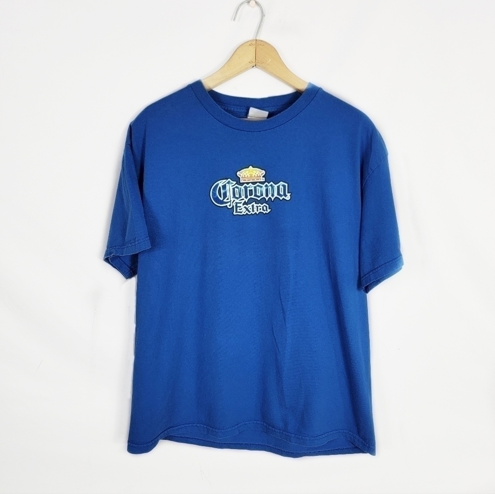 Mens size Large Corona Extra tshirt